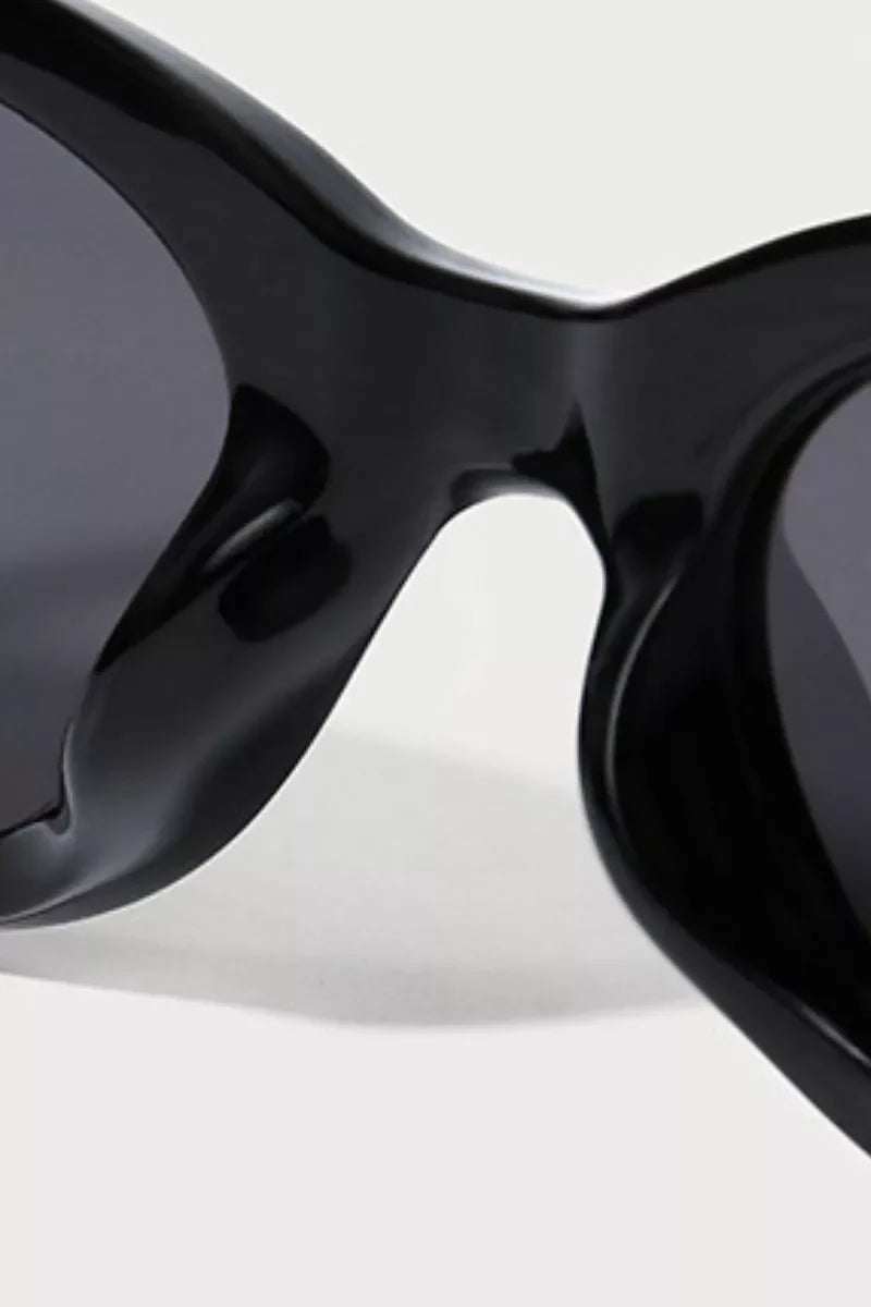 Retro Oval Frame Sunglasses