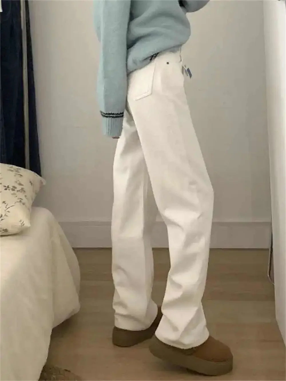 Winter Warm White High Waisted Denim Jeans Women Straight Leg Retro Wide Leg Denim Pants Cord Velvet Casual Slim Denim Trousers
